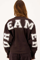 Sweater backprint Zusss dark choco 1
